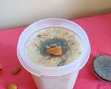 A picture of step 2 of Banana Almond Smoothie.