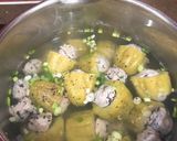 Hình bước làm 4 của món Canh khổ qua nhồi tôm thịt nấm mèo