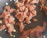Hình bước làm 2 của món Đậu cove xào thịt bò