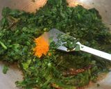 A picture of step 4 of Spinach Saag.