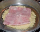 Foto del paso 10 de la receta: Tortilla de puré rellena con jamón y queso