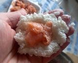 Foto del passaggio 3 della ricetta Polpettine di riso ripiene di salmone