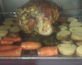 Foto del paso 5 de la receta: Pollo al spiedo en estragón y mostaza, papas, zanahorias asadas
