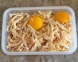 Foto del paso 1 de la receta: TORTITAS DE POLLO EN SALSA VERDE 🐥