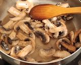 Une image de l'étape 2 de Blanquette de saumon.