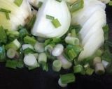 Foto del paso 2 de la receta: Higaditos encebollados con timbal de arroz
