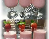 A picture of step 2 of 🍹🍓🍓Strawberry smoothie 🍓🍓🍹.