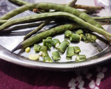 A picture of step 1 of String beans sabji.