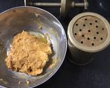 A picture of step 4 of Kathiyawadi gathiya ki sabzi.