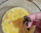 A picture of step 2 of French omelette.