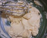 Foto langkah ke 1 dari resep Cookies Santan Topping Cokelat.