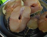 A picture of step 1 of Savada fish fry.