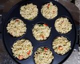Foto langkah ke 3 dari resep Martabak Mini Mie.