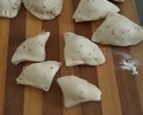 A picture of step 3 of Bhujiya stuffed mini samosas.
