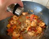 A picture of step 3 of Prawn Saganaki 🇬🇷 🦐.