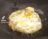Foto langkah ke 1 dari resep Telor ceplok khas pontianak.