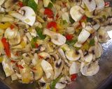 A picture of step 3 of Colourful Mushroom sauce.