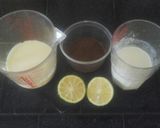 A picture of step 1 of Refreshing Fruit Popsicles.