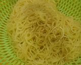 Hình bước làm 2 của món Mì xào chay