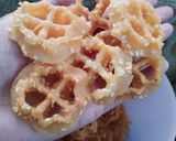 Foto langkah ke 5 dari resep ANTARI / KEMBANG GOYANG RENYAH.