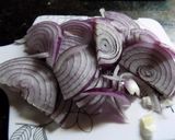 Foto del paso 7 de la receta: Churrasquitos a las 3 cebollas y a los 3 ajíes (en disco de arado o bifera)