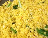 Foto langkah ke 2 dari resep Nasi Goreng Kunyit.