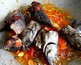 Foto langkah ke 4 dari resep Tongkol Sambal Pedas.