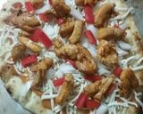 A picture of step 6 of Chicken Tikka Masala Pizza.