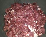 Foto langkah ke 1 dari resep 炒牛肉絲 Tumis Daging Sapi.