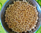 Foto del paso 2 de la receta: Garbanzos con ternera en salsa de ras el hanout y azafrán
