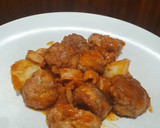 Foto del paso 4 de la receta: Albóndigas con tomate y calamar
