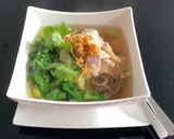 A picture of step 2 of Soba With Basa Soup.