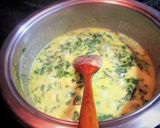 Foto del paso 2 de la receta: Espinaca fresca con calabacín en crema y huevo duro 🥚