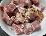 A picture of step 4 of Chinese Crispy Pork Ribs with bell peppers 椒鹽排骨.