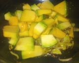 कद्दू की खट्टी मिठी गुड़ की सब्जी (kaddu ki khatti meethi gur ki sabzi recipe in Hindi) रेसिपी चरण 4 फोटो