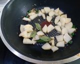 A picture of step 4 of Samak fry rice.