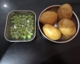 સમોસા (Samosa Recipe In Gujarati) રેસીપી સ્ટેપ1ફોટો