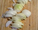 Foto del paso 1 de la receta: Hamburguesas en colchón de cebollas y papas con cheddar