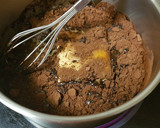 Foto del paso 5 de la receta: Cortaditos de natillas envueltos en choco-coco