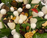 Foto del paso 2 de la receta: Ensalada de frutos secos
