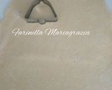 Foto del passaggio 3 della ricetta Biscotti Pasquali glassati al latte e cioccolato bianco 👩‍🍳❤️