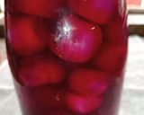 A picture of step 3 of Baby onions in vinegar.