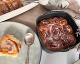 Une image de l'étape 8 de Cinnamon roll air fryer.