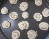 A picture of step 4 of Eclairs.