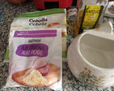Foto del paso 1 de la receta: Revuelto de espárragos trigueros con cebolla y jamón