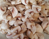Foto del paso 3 de la receta: Hongos con pollo en salsa de jitomates asados