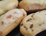 Foto del paso 8 de la receta: Panes saborizados con aceitunas, jamón, queso y salame