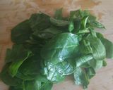Foto del paso 4 de la receta: Espinacas con puré y jamón