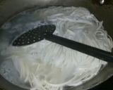 A picture of step 1 of Vegetables chowmein.