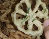 Foto langkah ke 5 dari resep Kembang goyang gurih.